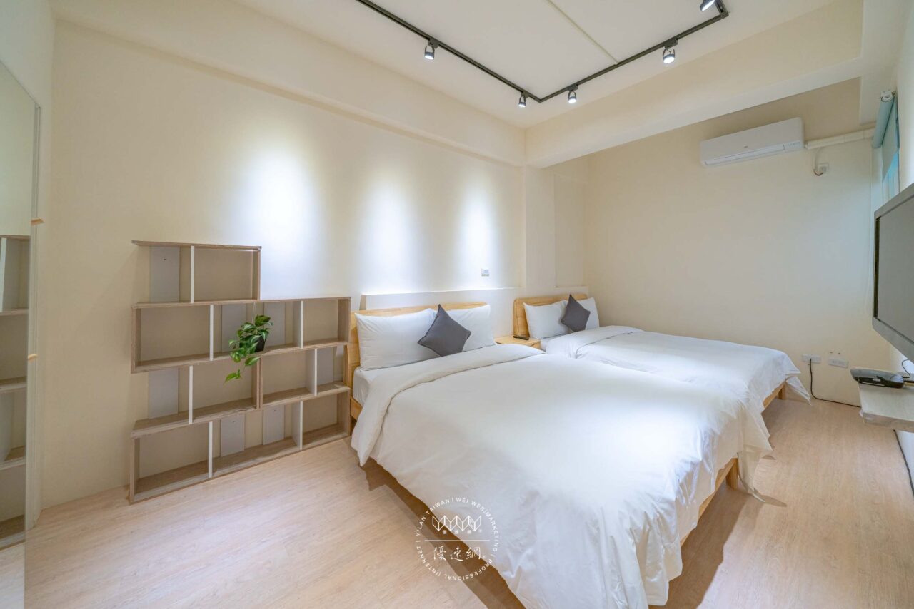 山月隨歸一館